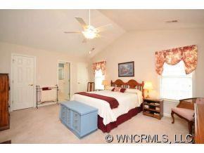 35 Meadow Pathway Drive - Photo 19