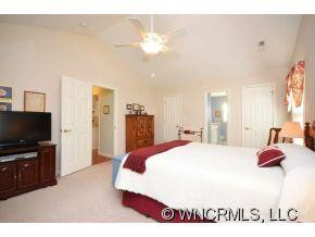 35 Meadow Pathway Drive - Photo 20