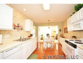 35 Meadow Pathway Drive - Photo 3