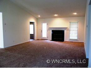 19 Strathmore Drive - Photo 4