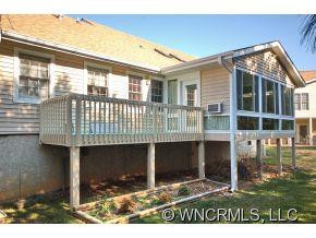 1050 Saddlebrook Drive - Photo 2