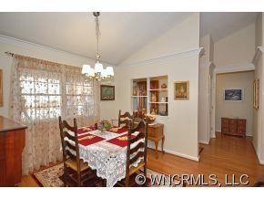 1050 Saddlebrook Drive - Photo 5