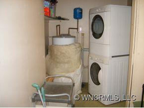 8 Hickory Terrace - Photo 15