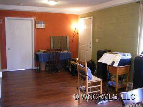 8 Hickory Terrace - Photo 8