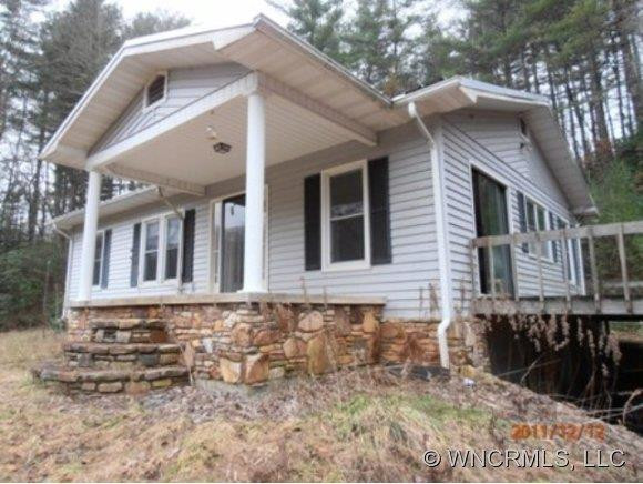 3009 Diamond Creek Road