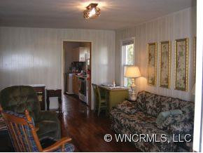 44 Owen Street - Photo 2