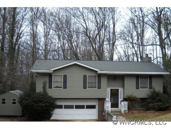 8 Tuckaway Drive