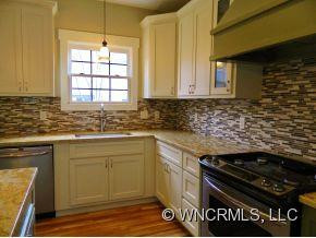 349 Hillside Street - Photo 2
