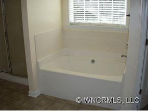 25 Summer Meadow Road - Photo 8