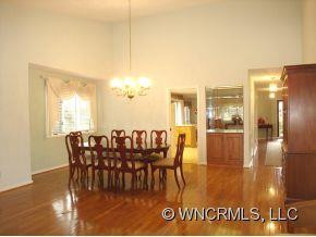 107 RED OAK DR - Photo 5