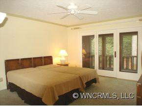 107 RED OAK DR - Photo 8