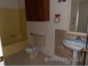 33 Milburn Lane - Photo 11