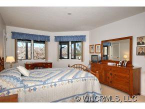 2020 Golfside Lane - Photo 6
