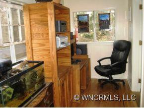 310 Oakdale - Photo 10