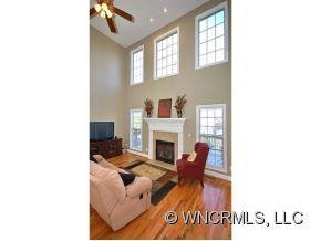 107 BERRY HILL DRIVE - Photo 8