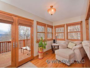 467 PRESIDENTIAL DRIVE - Photo 2
