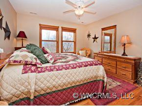 467 PRESIDENTIAL DRIVE - Photo 18