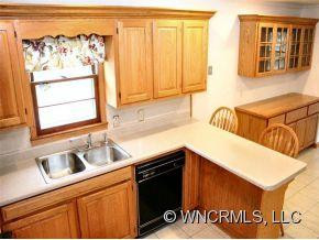 15 HICKORY DRIVE - Photo 6