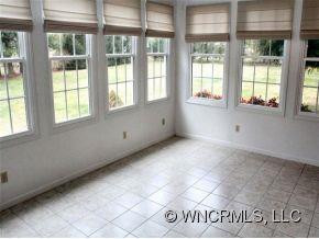 15 HICKORY DRIVE - Photo 10