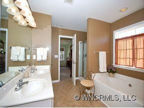 303 WILDBRIAR ROAD - Photo 10