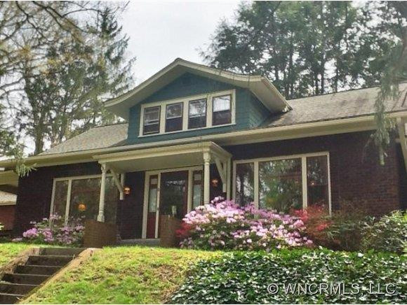 8 Farrwood Avenue