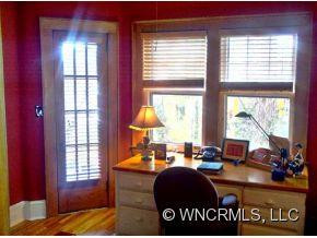 8 Farrwood Avenue - Photo 18