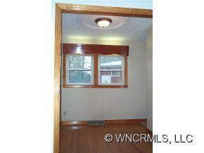 422 N Fairground Ave - Photo 12