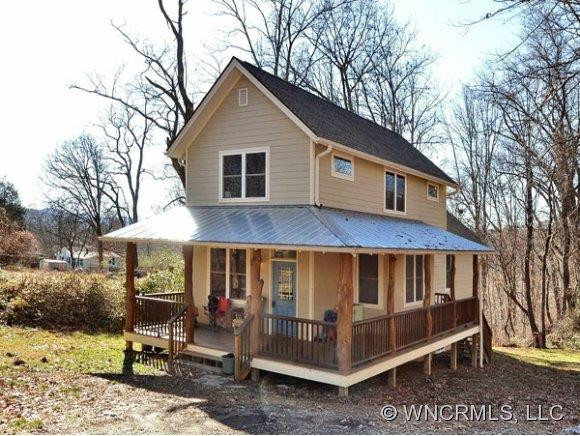 15 OAKCREST DRIVE