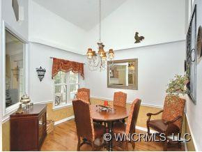 1021 BUTTERNUT TRAIL - Photo 5