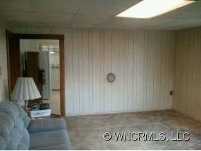 310 East Walker Street - Photo 9