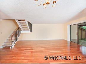 215 CROWFIELDS LANE - Photo 2