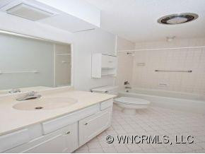 215 CROWFIELDS LANE - Photo 10