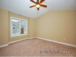 16 Jennlyn Drive - Photo 6