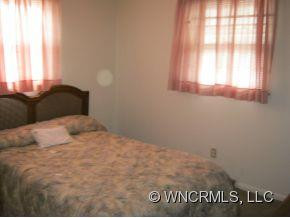 215 Northwest Drive - Photo 8