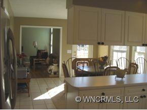 40 Sierra Drive - Photo 4