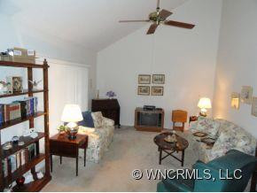 36 PENCROSS CIRCLE - Photo 3