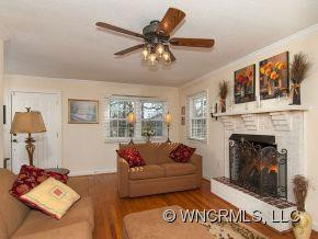 105 Mountain Street - Photo 2
