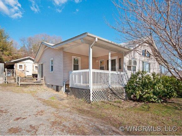 820 MAUNEY COVE ROAD
