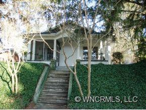 1214 OAKLAND STREET - Photo 2