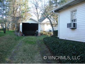 1214 OAKLAND STREET - Photo 17