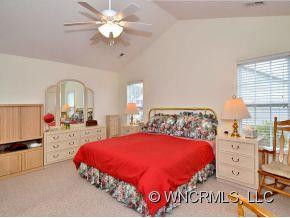 278 MEADOW PATHWAY DRIVE - Photo 5