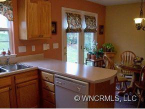 129 Wiltshire Circle - Photo 4
