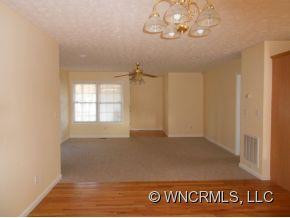 53 Trislan Court - Photo 3