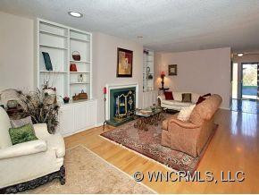 453 Crowfields Drive - Photo 5