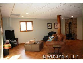 750 Polly's Mountain Road - Photo 13