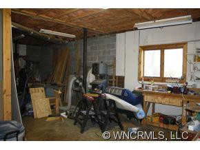 750 Polly's Mountain Road - Photo 14