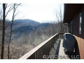 750 Polly's Mountain Road - Photo 16