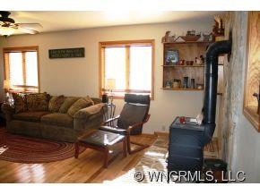 750 Polly's Mountain Road - Photo 6