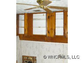 1912 Old Hwy 20 - Photo 4