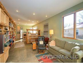 54 Bradley Street - Photo 2